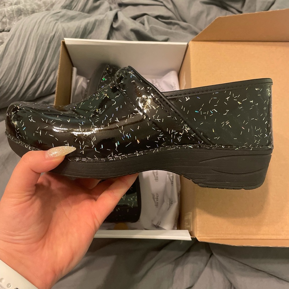 BRAND NEW NEVER WORN Dansko Rainbow Flecks Clogs